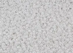 Rokajlové korálky - Round 11/0 :  Opaque-Lustered White TR-11-121